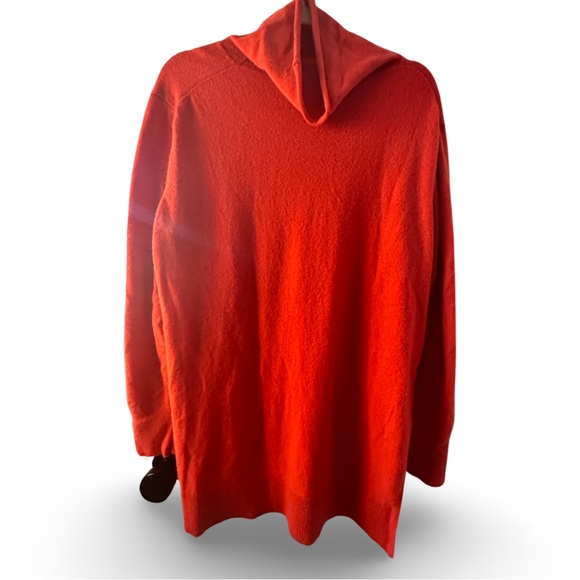 ❤️Vince Camuto Red loose Turtle Neck Sweater - Cozy - Large - Picture 3 of 4